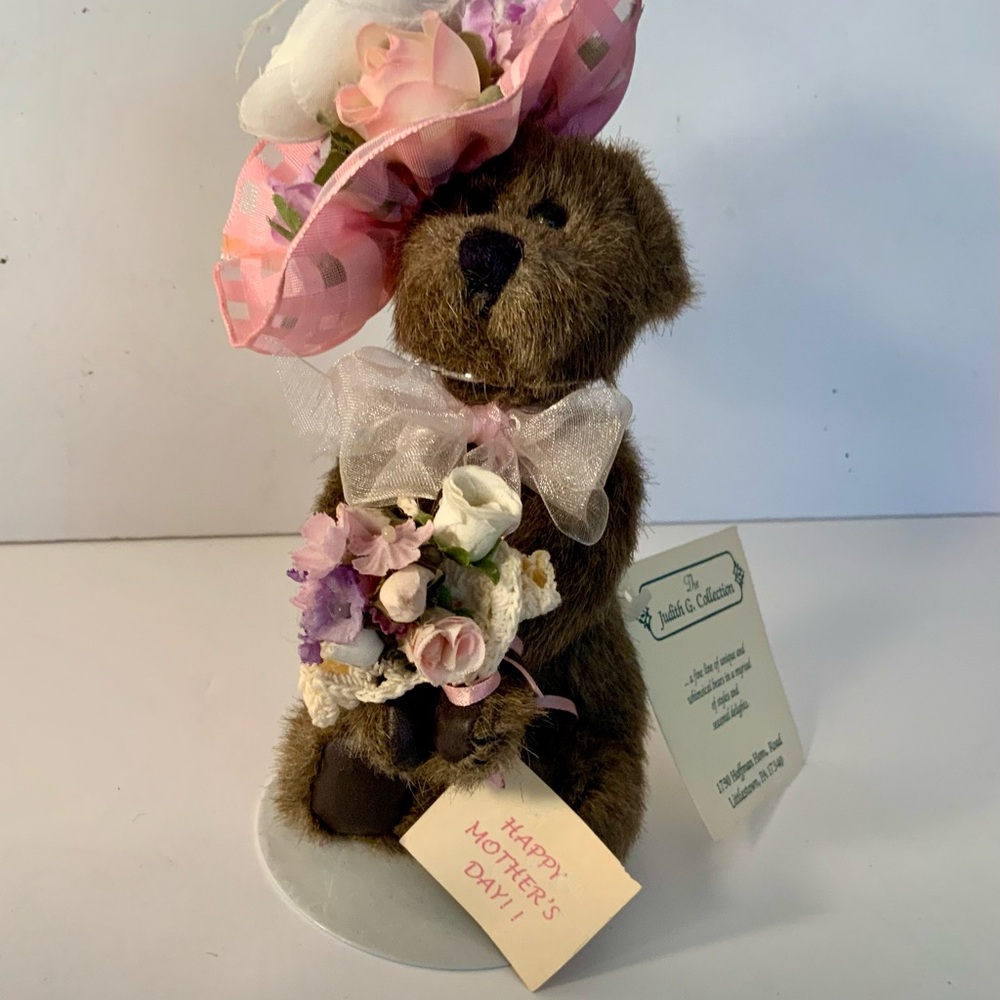 JUSITH G. COLLECTION..mohair collectable bear